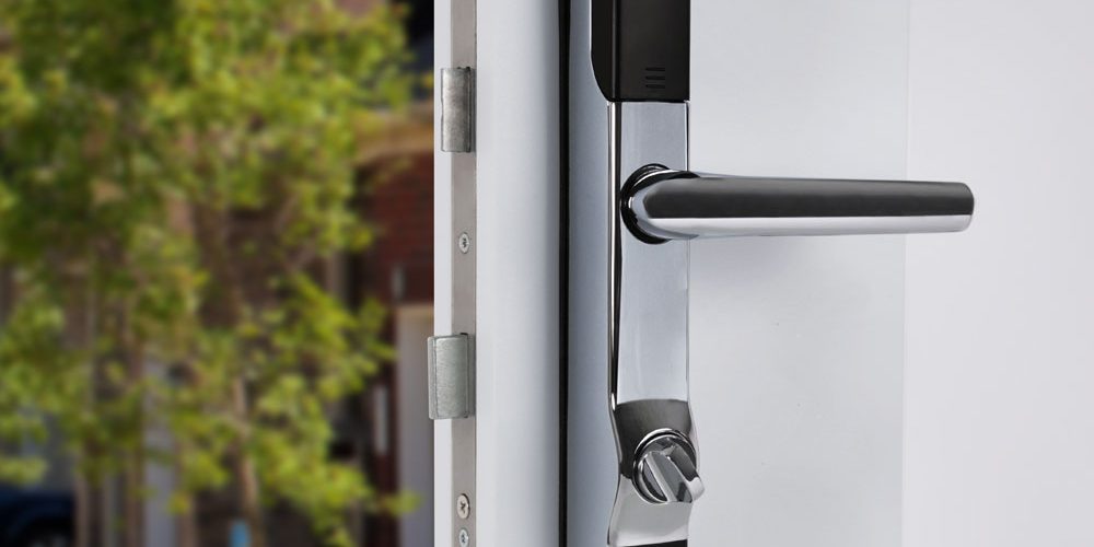 Q-Smart door handle fitted to door